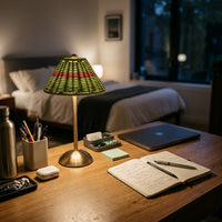 Lampe de bureau verte rotin