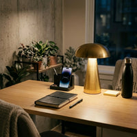 Lampe de bureau dorée sans fil