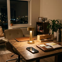 Lampe de bureau dorée rétro